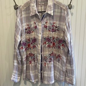 NWT Johnny Was Caelynn Button Back Shirt!